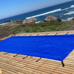 Funda protectora impermeable para piscinas y jacuzzi.
